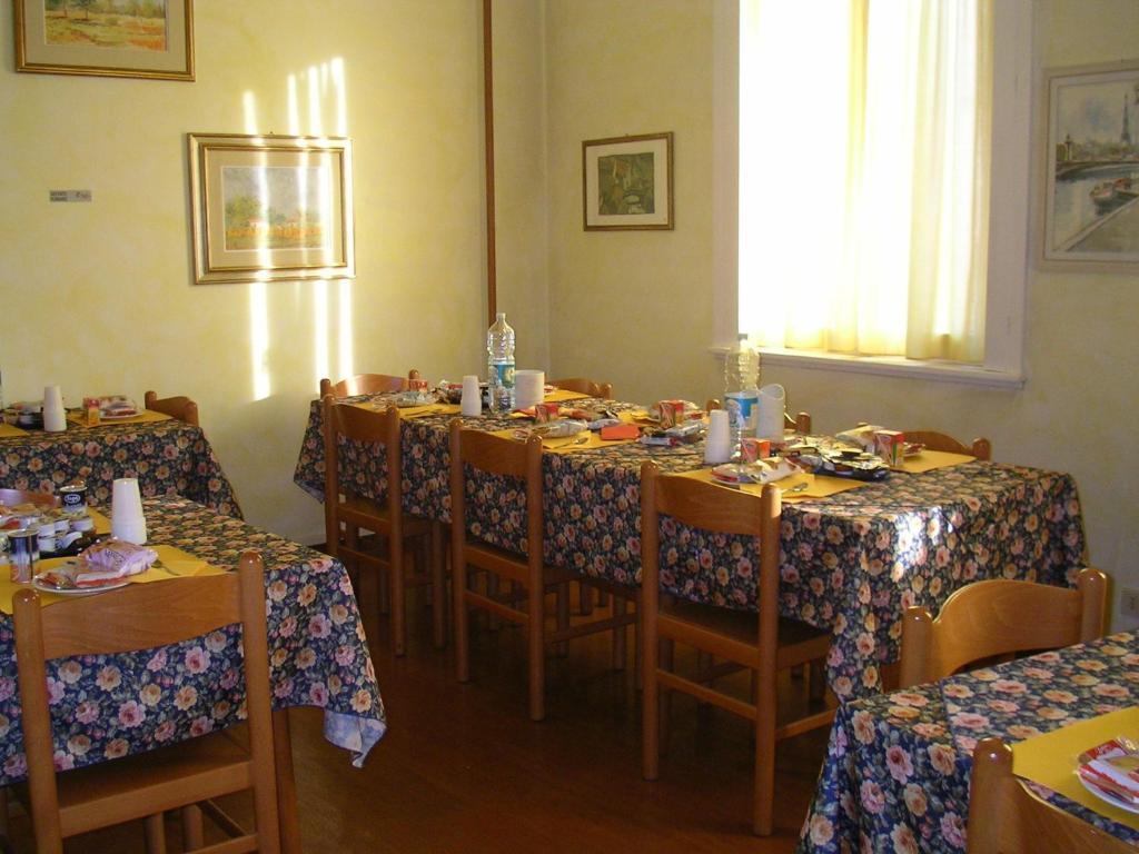 Albergo Cristallo เลนญาโน ภายนอก รูปภาพ